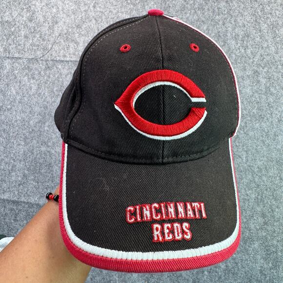 Cincinnati Reds Black/Red Cotton Adjustable Baseball Cap - Picture 1 of 5